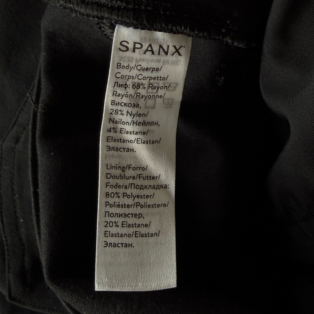 SPANX Shaping The Perfect Pant Ankle 4-Pocket in Classic Black Women’s Small - Picture 6 of 7